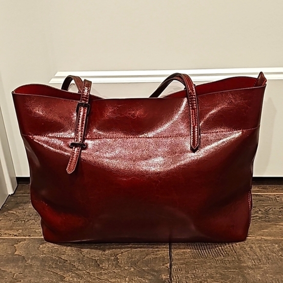 Kattee Dark Lipstick Red Leather Hand Bag - Picture 4 of 6